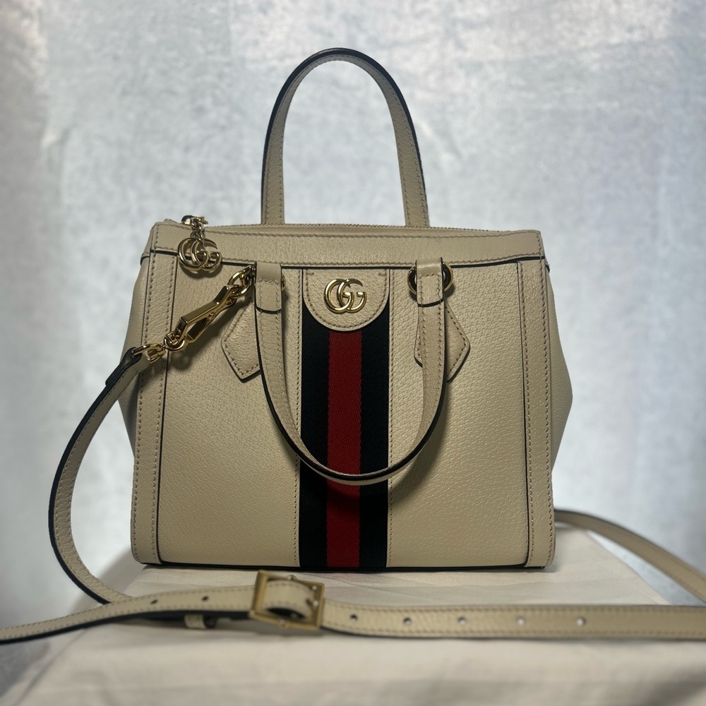 100% Authentic Gucci crossbody/purse bag. New without tags,